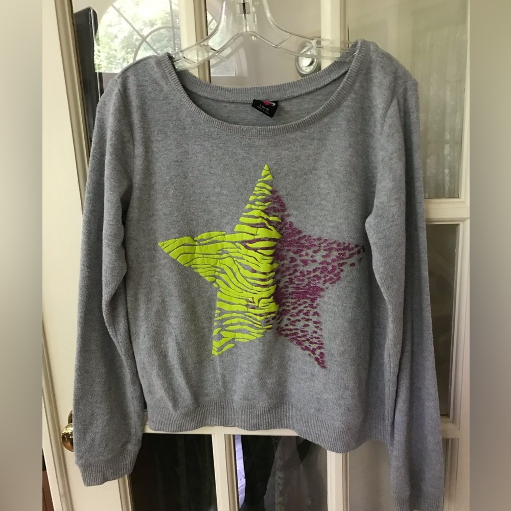 Soft Long Sleeved Top Size L (11-13)